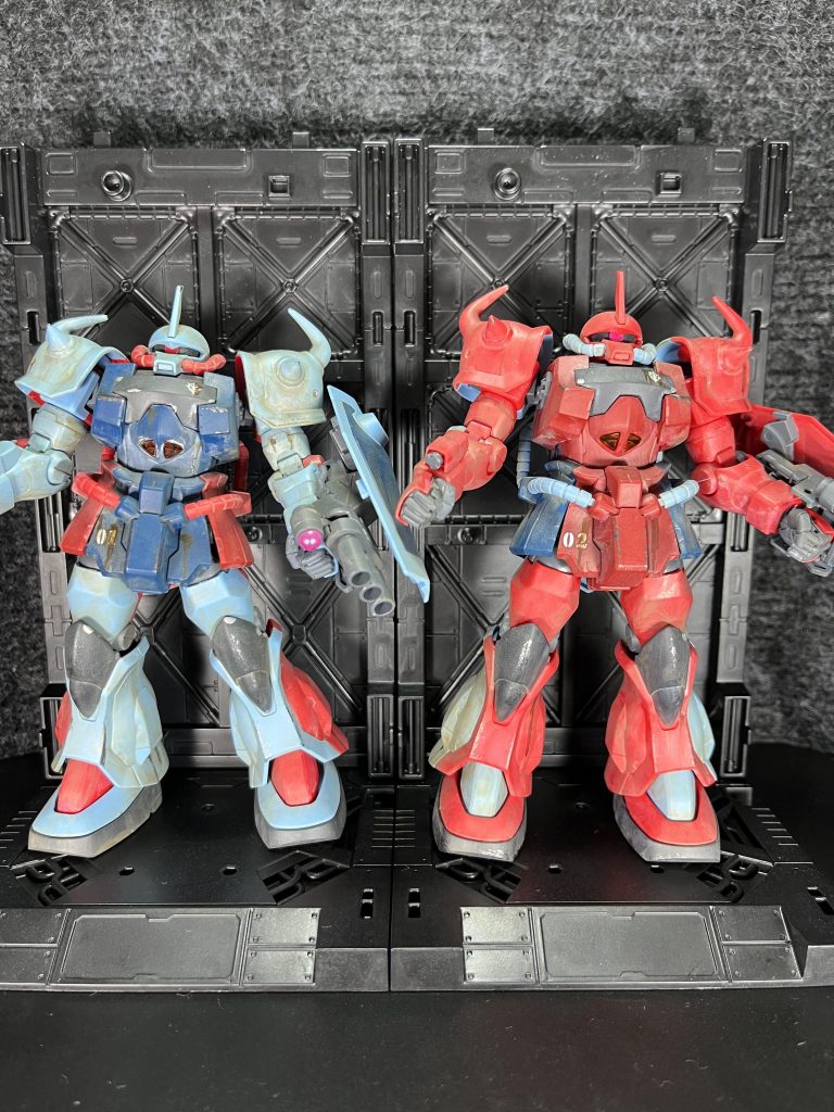 お互い完全コンパチなので、一部色を差し替えました。その上でウェザリングもしてみました。が、ひびかすぐ入りますね💦