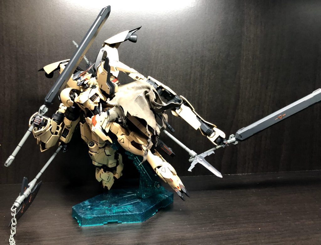 もうどっちがサブアームなのかわからないですね!ツインメイスがあるならツインソードメイスがあってもいいよね(?)