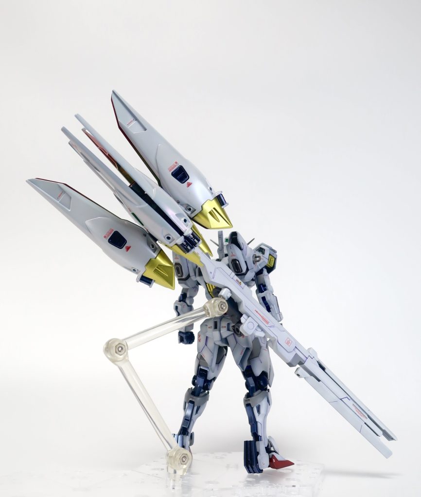 ライフルの砲身は差し替えで伸縮します