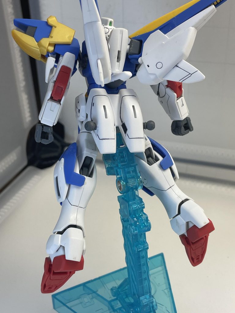 ゆえにバスターパーツは当然着脱可能。アサルトパーツは割と雑に後ろ腰にボールジョイント生やして繋げてます。