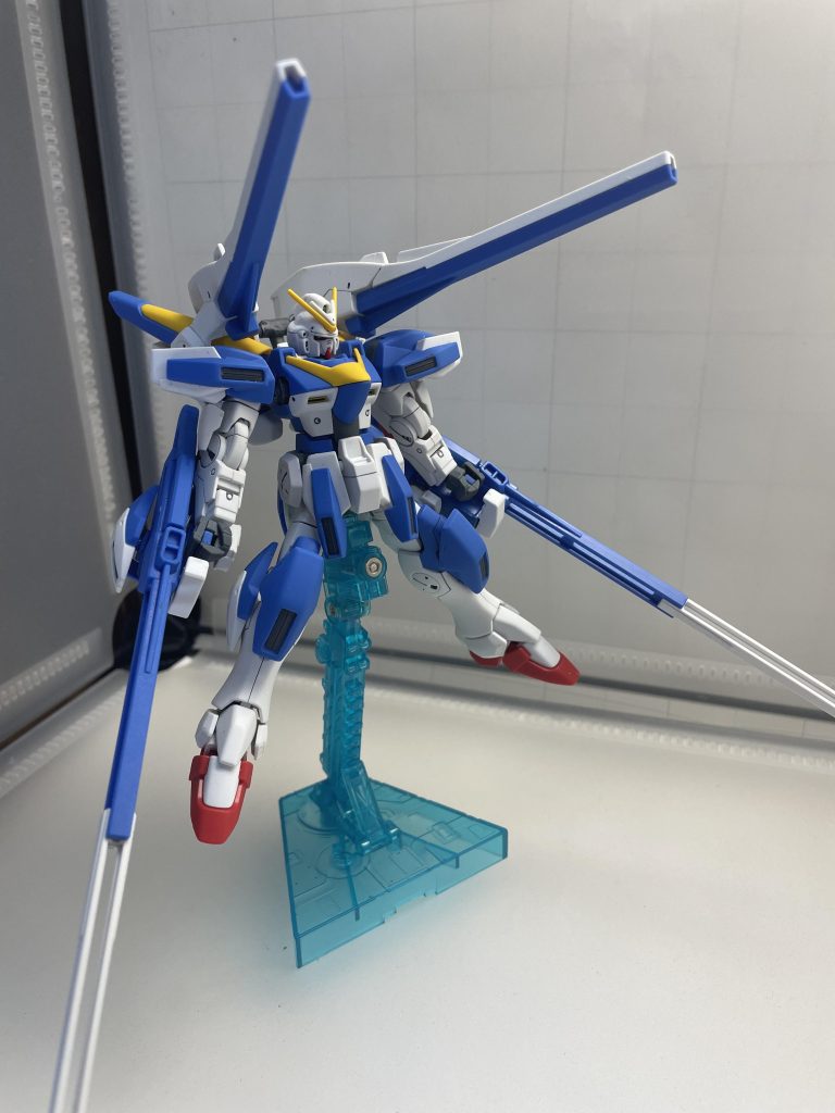 V2ツインバスターガンダム。本来はこれだけの予定だった。青い機体コンテストで投げても良かったがアサルトパーツ積んだら青要素だいぶ減ったのでやめた。