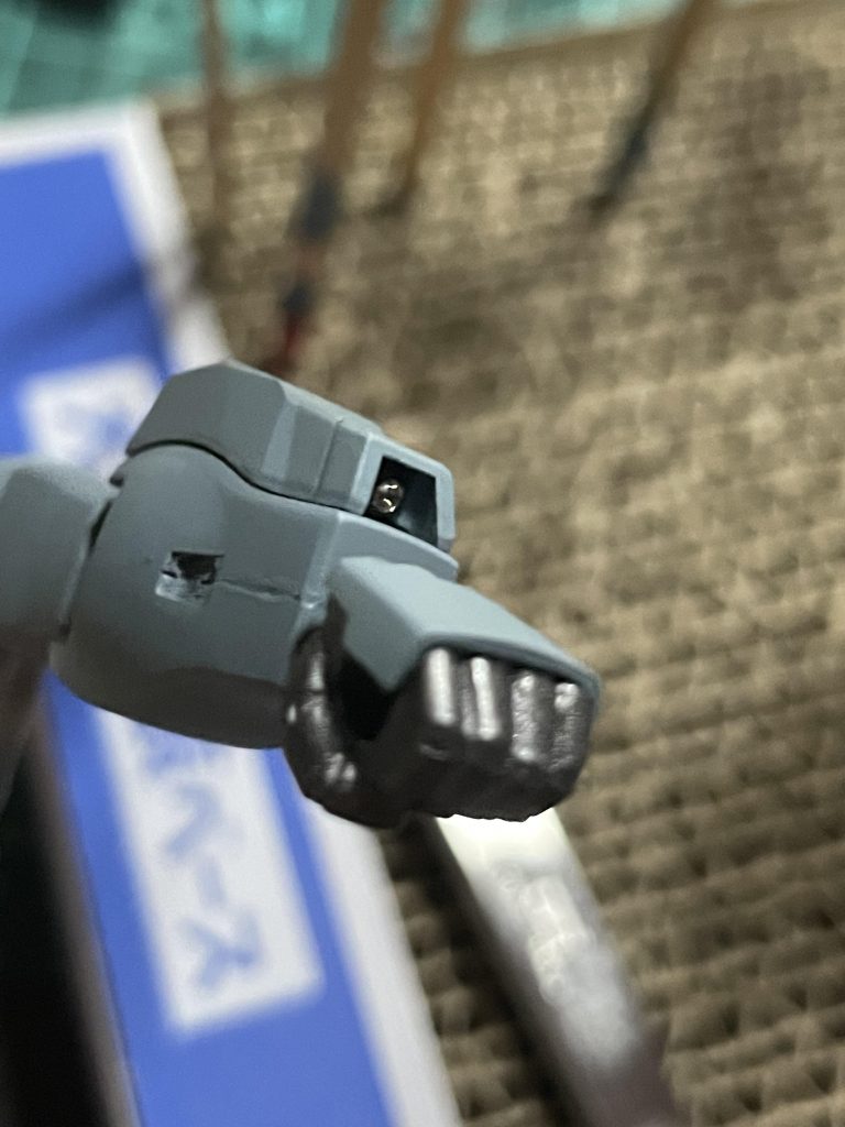 あまり普段では見えませんがハイキューパーツのガンマズル仕込みました。