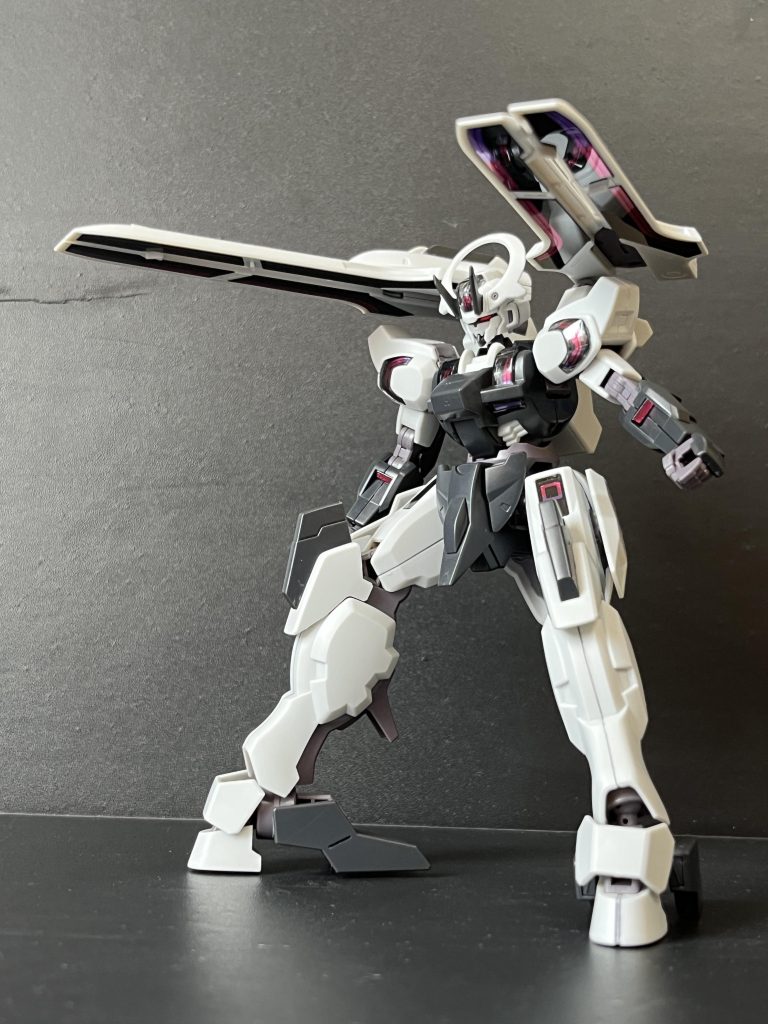 取り付け方によってはキャノンのような形態にすることもできました。これはこれでカッコいい。