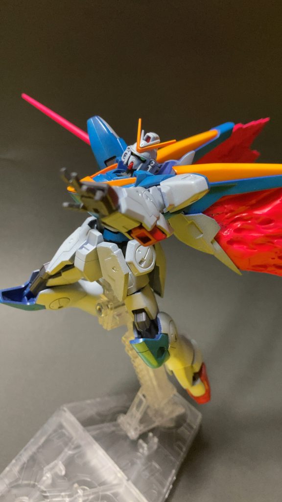 いつも自作のブースで撮影してましたが今回は背景紙のみ、室内灯のみで撮影してみました📸撮影は本当に難しいですね💦HG V2、綺麗で美しい機体、キットでした( * ◜ω◝ )✨️