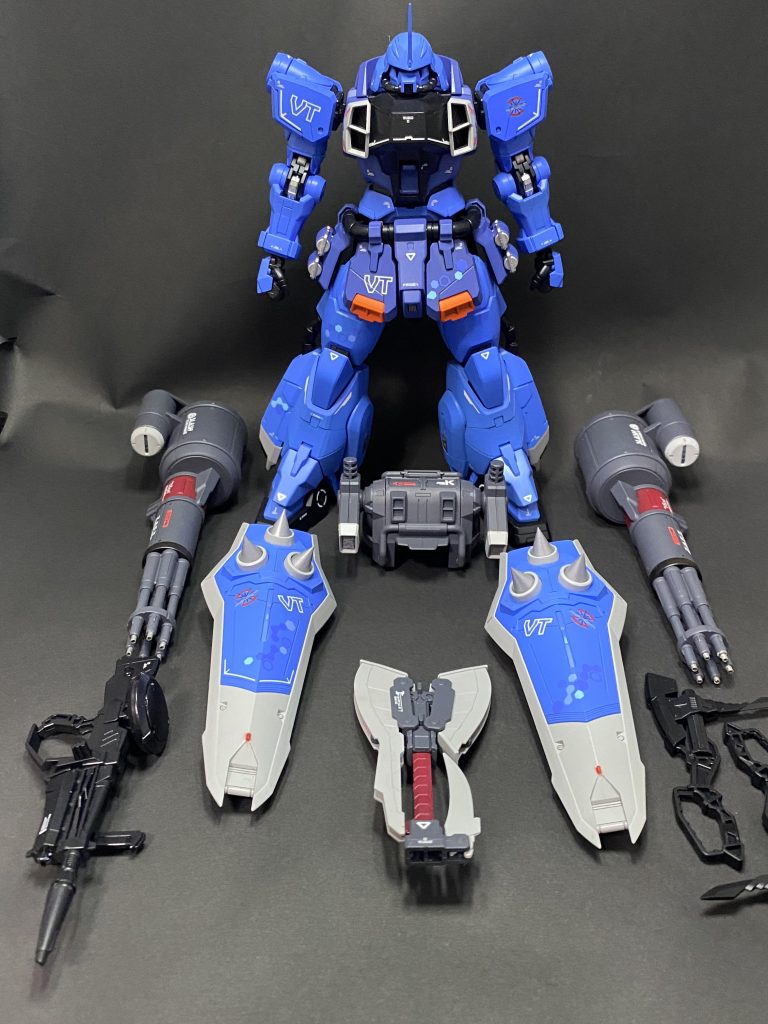 黒背景です。劇場版SEEDの公開が確定したけど、イザークにも新型お願いします🙇出来ればガンダムタイプではなくザクやグフの後継機で。