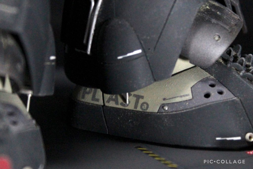 スペシャルサンクスその3、PLASTaさんのデカールです。前回も書きましたが、埼玉県鴻巣市にある制作スペースでフォトレクチャーを受けたり、その方がザクパーにきて写真を撮ってくれたりとたくさんを世話になっているので、フォトレクチャーの際にいただいたデカールを宣伝のつもりで貼っています笑