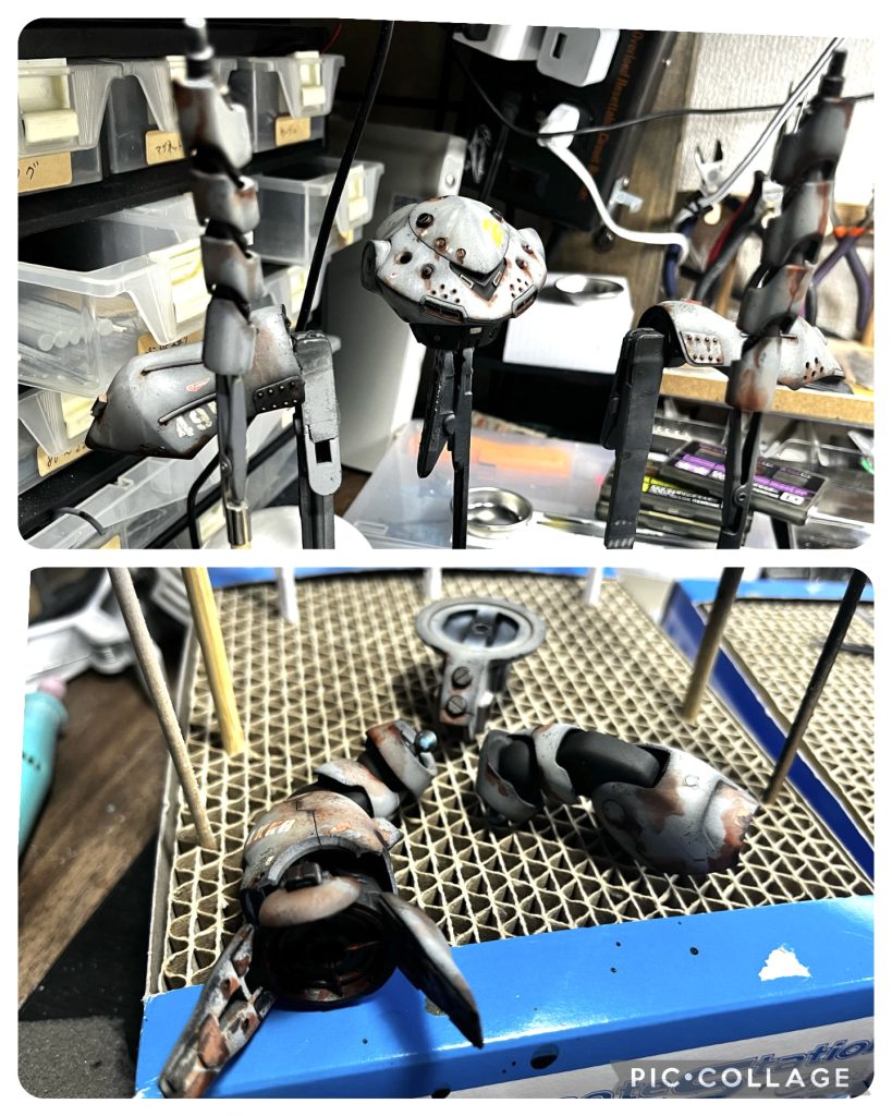 その後に汚しです。ジャーマングレーでスポンジチッピング、→艶消しで一旦セーブしてガイアのエナメル赤錆で大きく錆びそうなところに塗って、エナメル煤で中心部の腐食した感じを出してみました。再度艶消しでセーブしてからシャバシャバにしたエナメル煤でストレーキングを行い、長いこと屋外で晒され続けているイメージをつくりました。