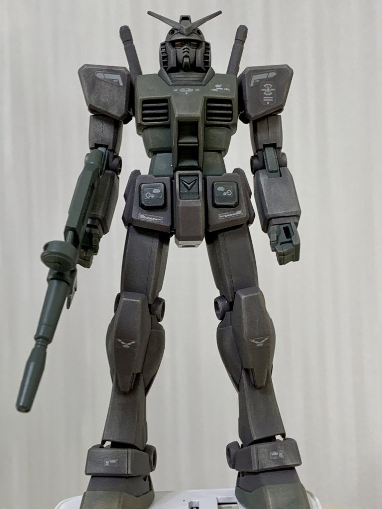 リアルタイプカラーとかG3の新解釈カラーとか言われてもしっくり来る感じですね。この個体はグレーのボディでしたが、他にも茶色っぽい個体もありました。