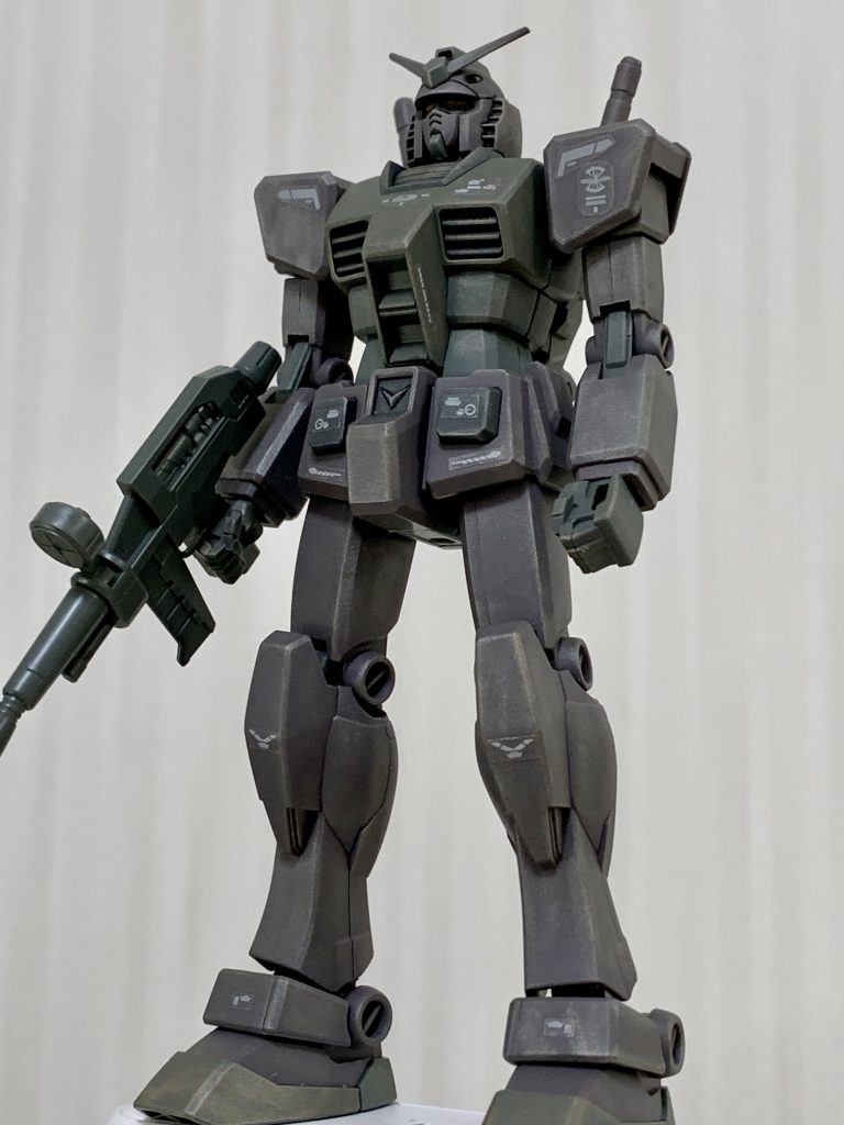 そもそも組立体験ガンダムを知らなかったのですが、1/144スケールでありながら、FG、EG、HG、RGのどれでもないというのは非常に新鮮でした。
