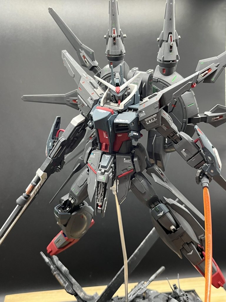 ビームライフルは腕部分のネオジム磁石で保持できるようにしました