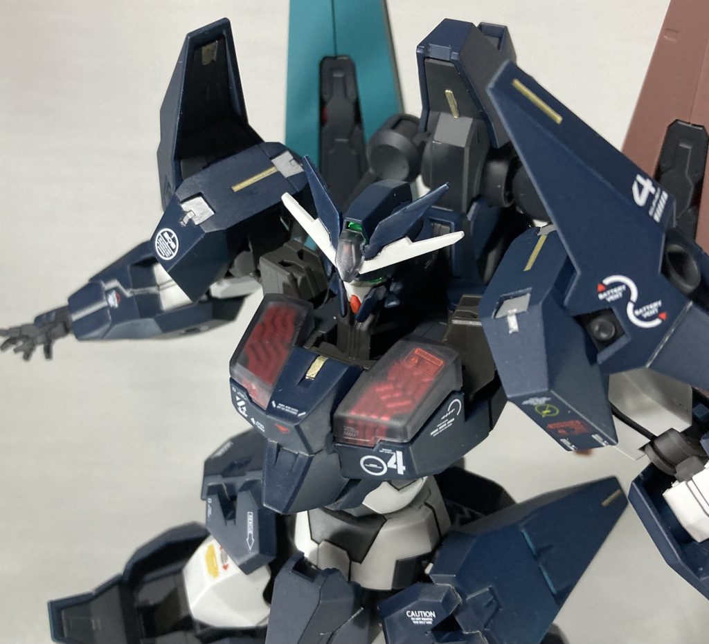 ガンドって危険だよね、封印しとこうやってことでこれはおしゃれな賑やかしプレートですほら危険そうなマークも貼っとくからね、封印解いちゃダメだよ(フリ)