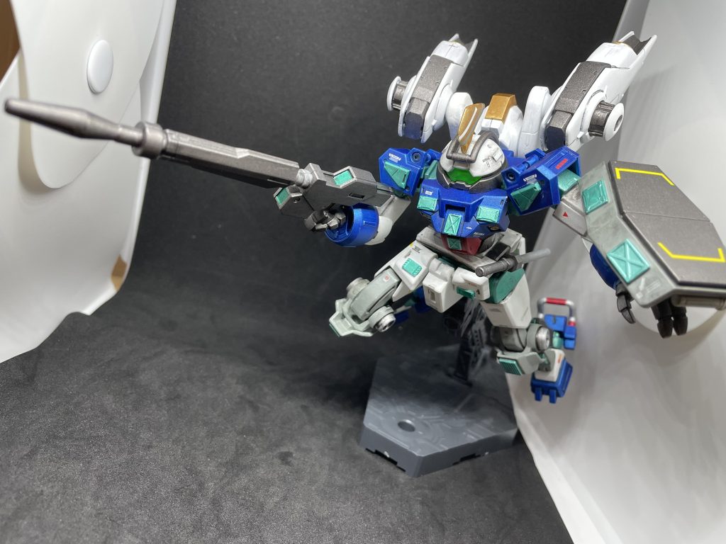 ビームガンには拡張パーツのライフルの先端をつけました。