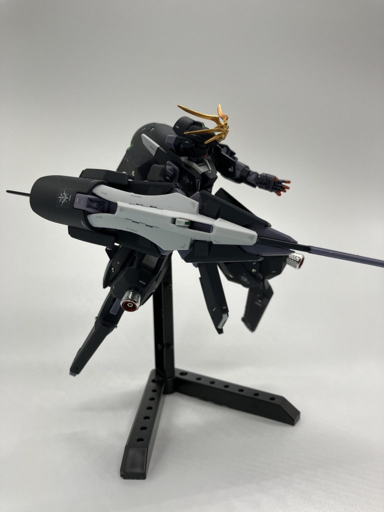 なんか女王蜂みたいで、気品保つためにはデカールもっと少なくても良かったかもしれませんが止まりませんでした😏