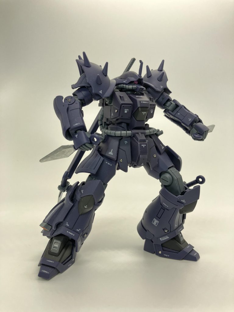 ドムのようなグフのような後継の作品の機体ながら一年戦争っぽいジオニックなデザイン🥳