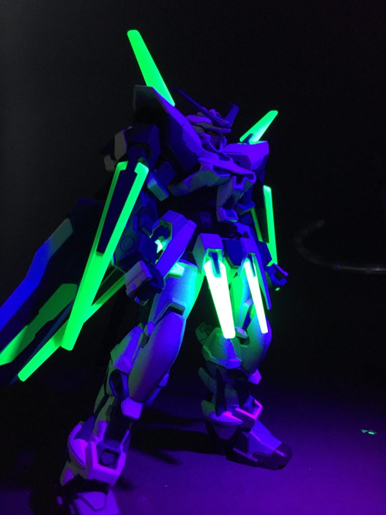 最後まで見ていだだきありがとうございました。もしMGのAGE-FXが来たらMG版のセカンドFXを作ります。いつキット化されるかな?いっそのことフルスクラッチする?