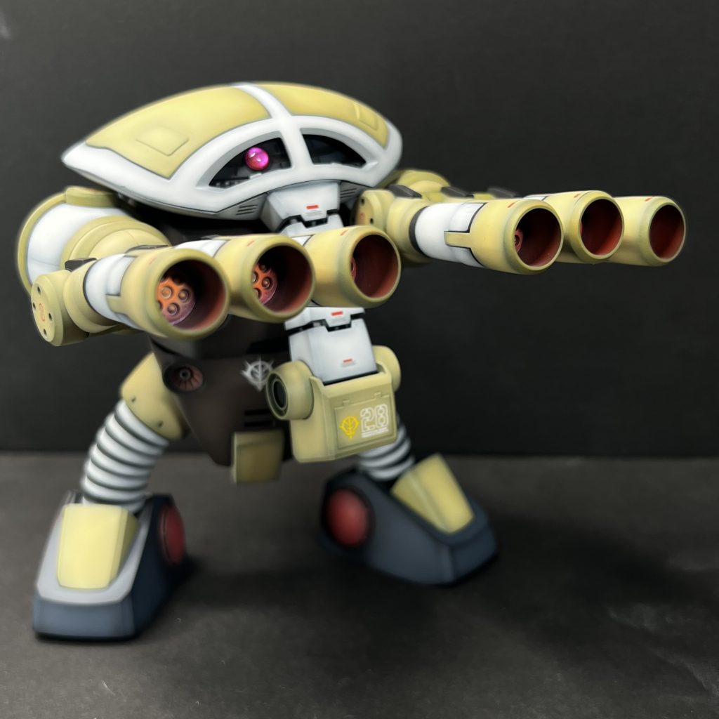 怒らせるとロケット砲が飛んできます。