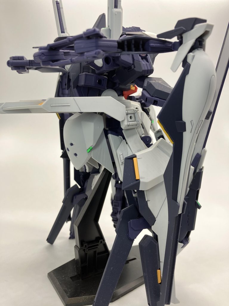 身長もありますが、横幅もそこそこに。