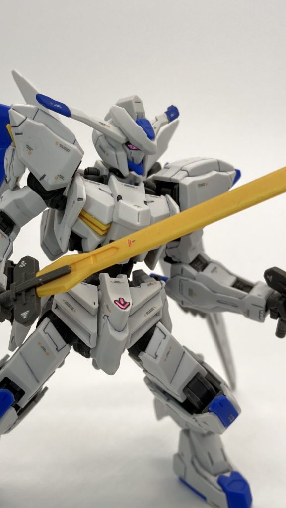 白は良いもんっぽいですけど悪役顔で◎😃