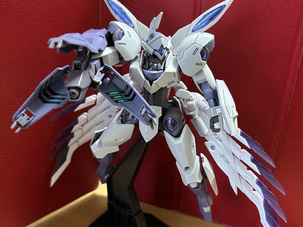 ビームブレイザーを展開。バックパックを変えるだけでこれだけ強ボス感が増すので色々いじってみるものだなと。