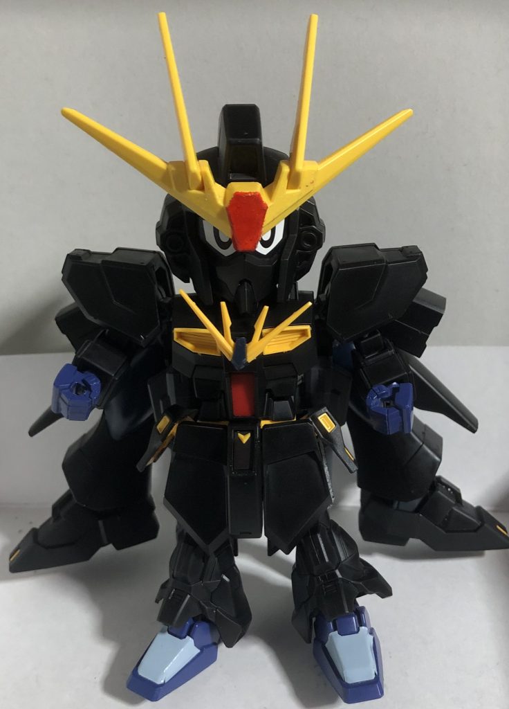 最後に昨今、転売ヤー等にガンプラを荒らされ大変迷惑しております。そんな中売り場に残されたEGのνガンダムとSDのジャンクを使用し、作成しました。