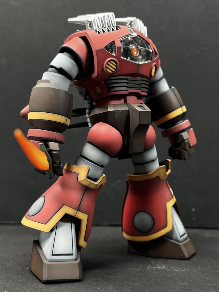 意外にポーズがつけづらい。。。意外でも無いか