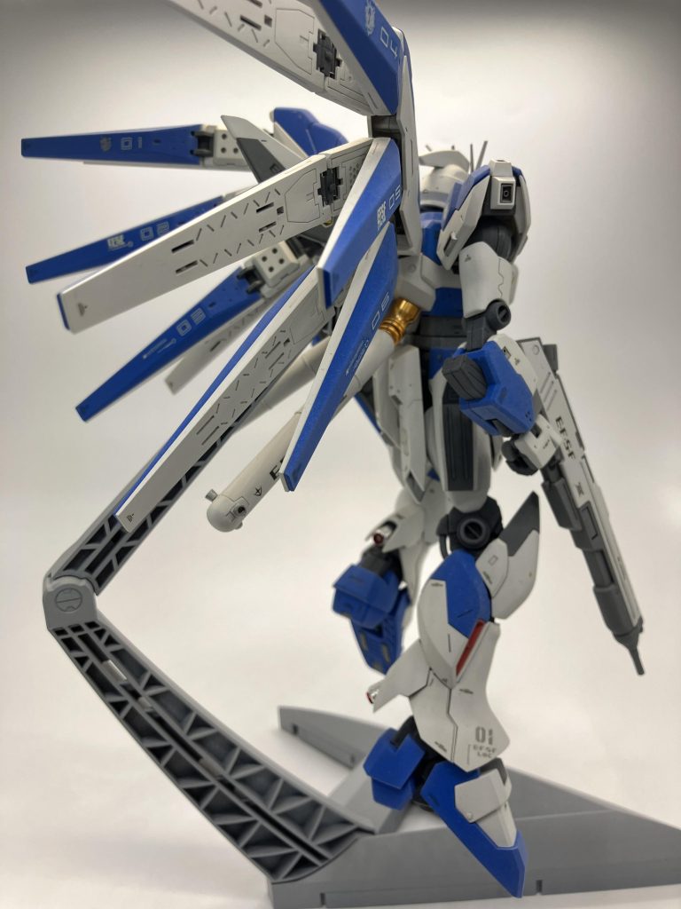 MG RX-93-ν2 Hi-νガンダム 全塗装–5枚目/制作者：ASUR