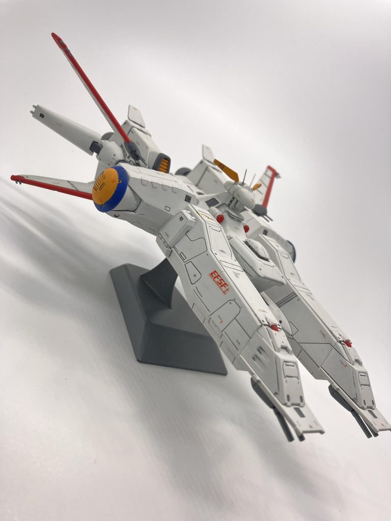 艦橋とかどうやったら無くなるんでしょうか、テキトーにパテ丸めてペタ😅