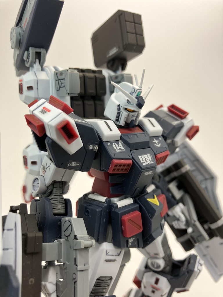 これぐらい寄るとシールの余白が😑