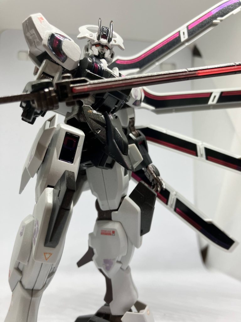 片方に取り付けるガーディアンがお気に入り。シールも固くて貼りやすい。