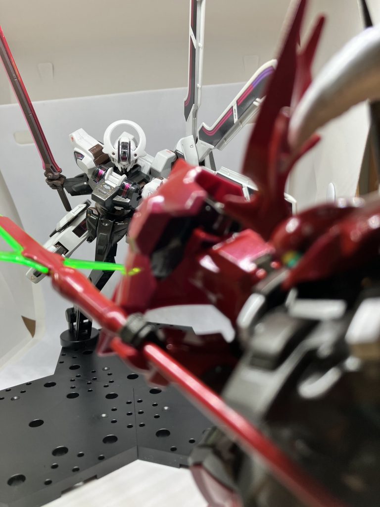 ガンダムシュバルゼッテ–6枚目/制作者：L.W