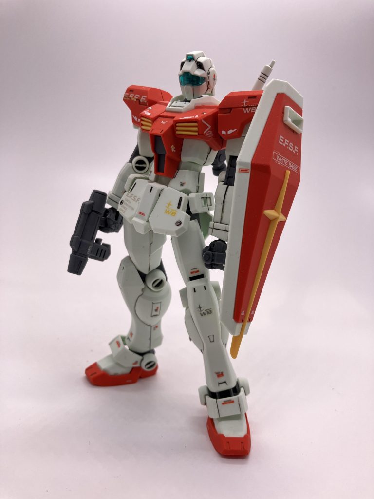 ゲート跡やら合わせ目ににスミ入れが引っかかって仕上がり悪くしてます😌