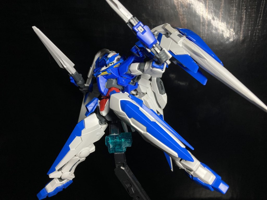 GNソードII1件、ただのGNソードIIに見えるが実はダブルオーライザー+GNソードIIIに付属しているGNソードIIでGNソードとしての機能をそっくりそのまま使えるためふつうのGNソードIIと大差ない性能をしているGNソードII、GNソードIIは2本腰にマウントされていて、ダブルオーライザーのGNソードIIの位置と同じになっている(ゲシュタルト崩壊まっしぐら)