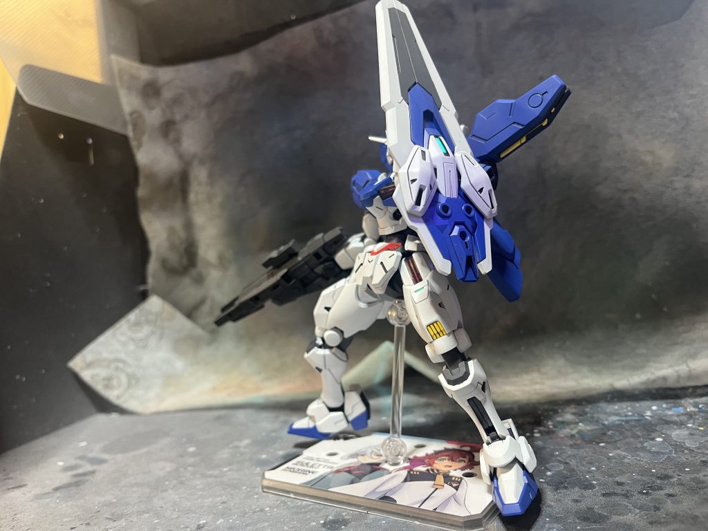 シールド形態もセンサー部が光るだけでカッコいい！