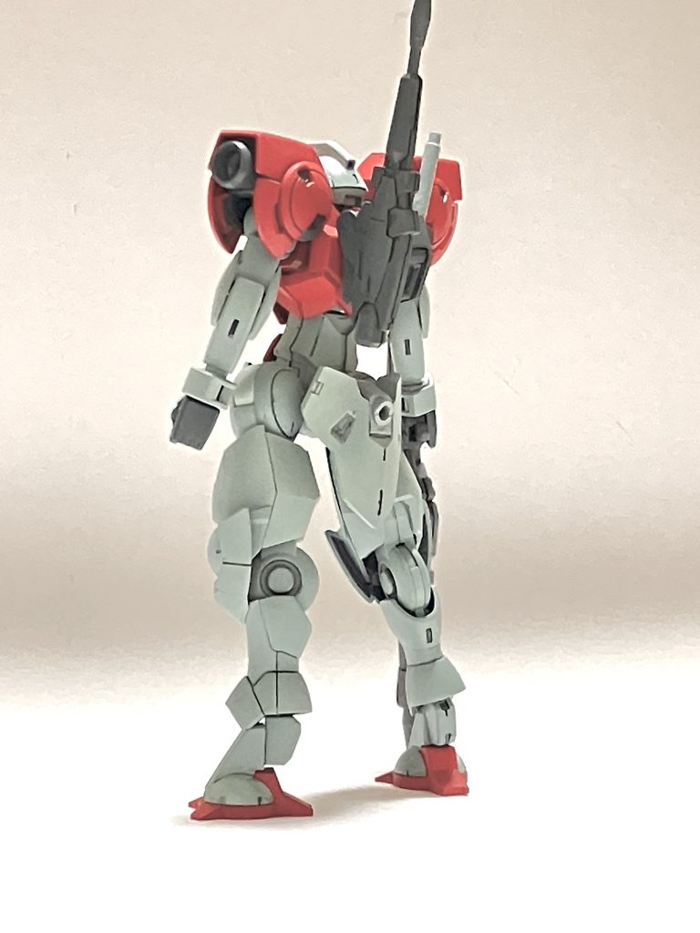 エナメルフラットブラックでスミ入れ