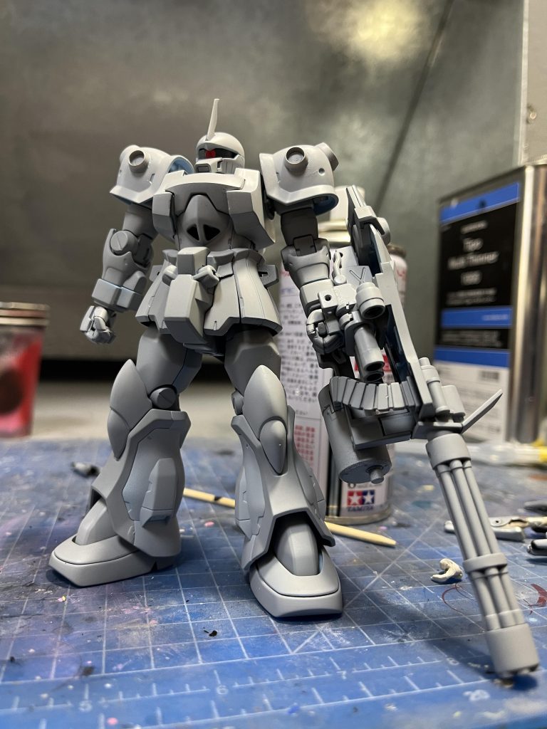 ほどほどにスジボリも入れていますが、目立つ改造は肩アーマーのみ。