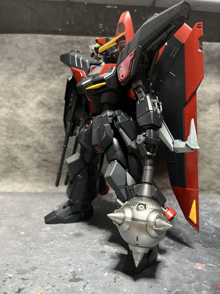 ミョルニョルは重厚感を出すためにクレオス スーパーアイアン2を塗ってます。