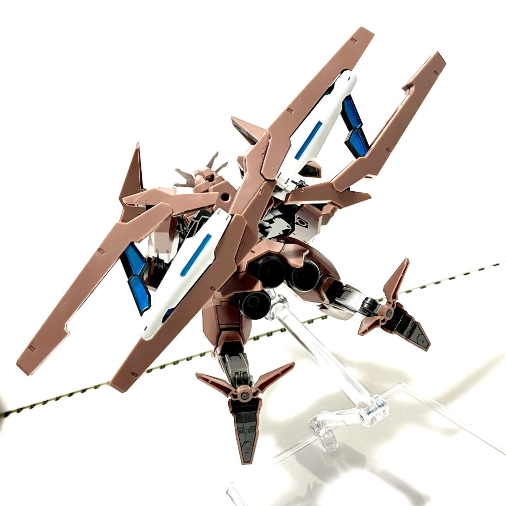 【妄想】高負荷のデータストームを逃すアースの役割だったフェーズドアレイキャノン。それをもう一基反対方向に配置することで、放出する磁場の軸(ソレノイド)を成し、エアリアルの多面体とは異なるソレノイドの磁力線(簡単に言うとドーナツ型)形状のデータストームフィールドを単機で形成できるようになるといいなあ。