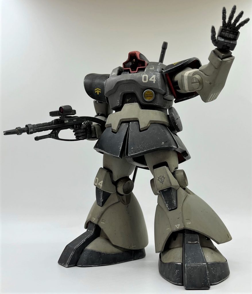 ポーズのバリエーションをつけられるよう、ビルダーズパーツの手も用意しました。キットの手首とビルダーズパーツだと大きさもデザインも結構違う為、さすがに違和感があったので。