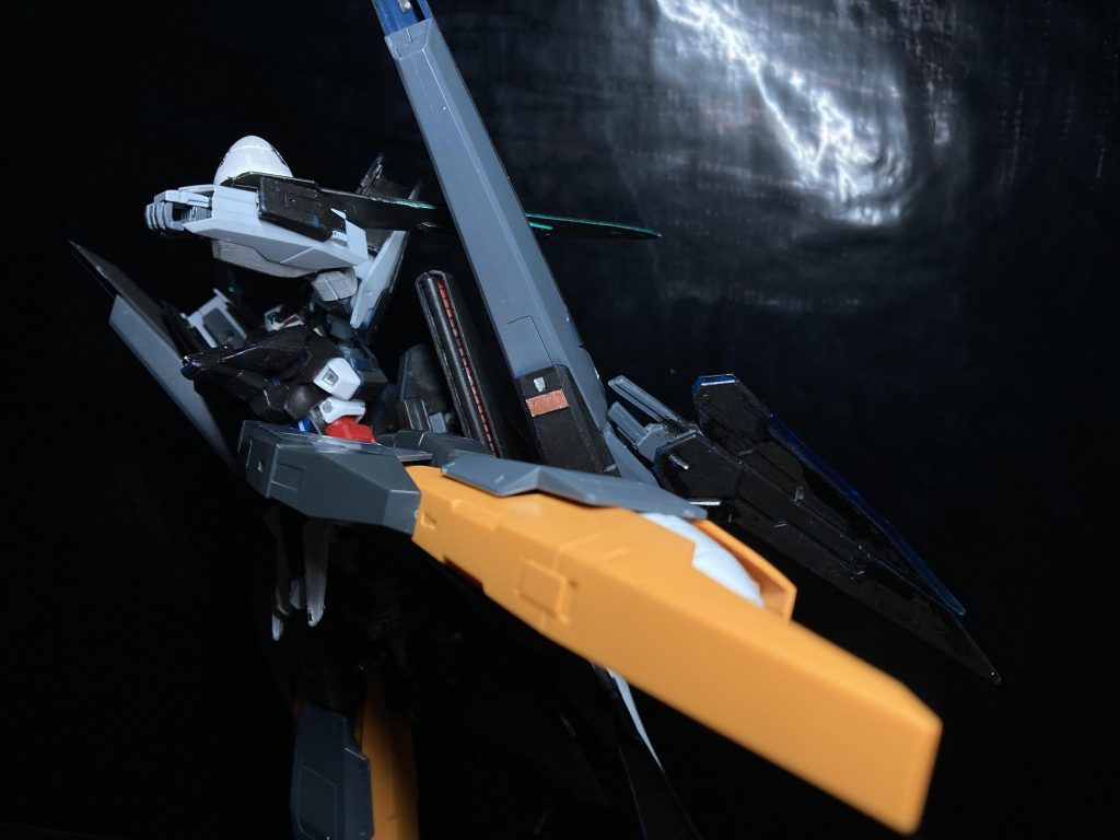 一応足が伸びたのでキックが強そうに見えるっていう利点があったりします！