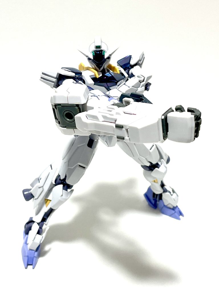 大型拡張装置「馬の手」は、普段は基本的にただの頑丈な鈍器である。推力偏向ノズルも標準的に設置され、マニピュレーターも意のままに動く。