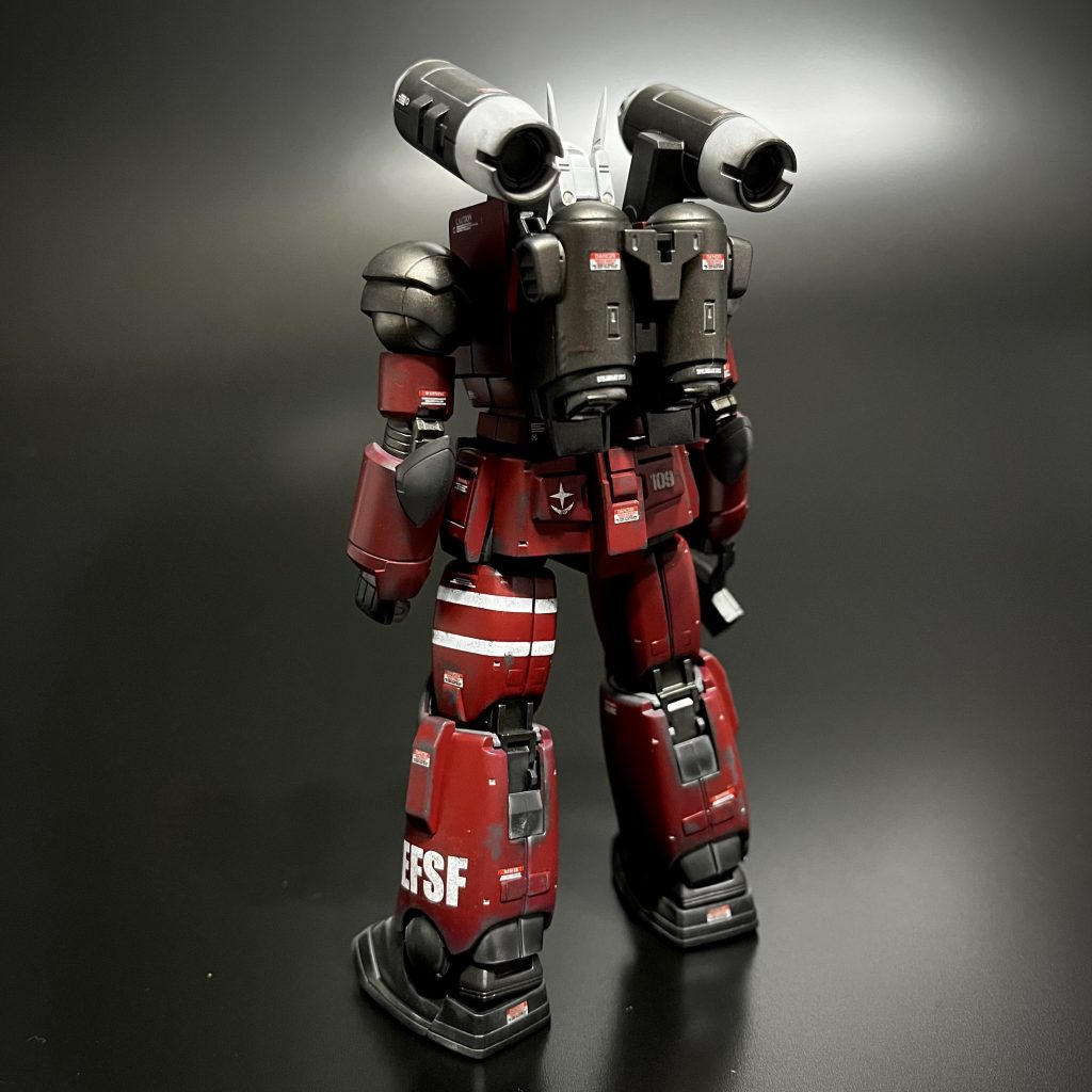 汚しすぎない事を意識してチッピングなどしてます。