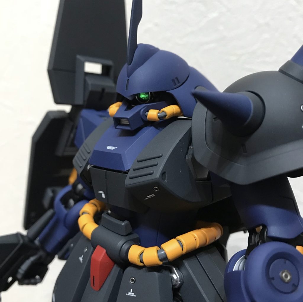 モノアイはHI-Qパーツを組み込んでます。😊