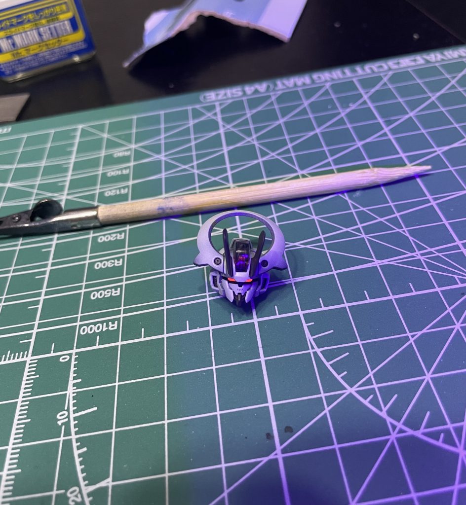 ちなみにこれ塗装後ですが、ツインアイは塗装しなくても最初から同じくらい光ります。全キットこれにして欲しい(切実)