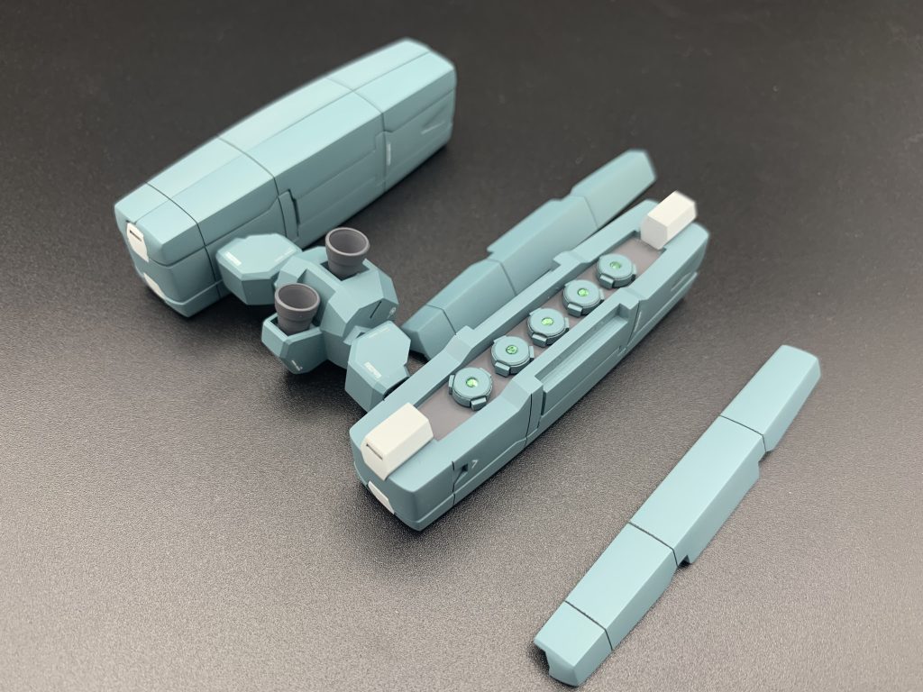 コンテナ内部ガンビットも製作しています。磁石にて取り外し可能。ハッチも同様で、左右と裏表2か所で計4か所すべて同じ仕様です。