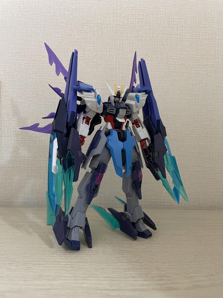 脚部はディないあるガンダムの物を使おうとも考えましたが、異様に長いので没にしました。