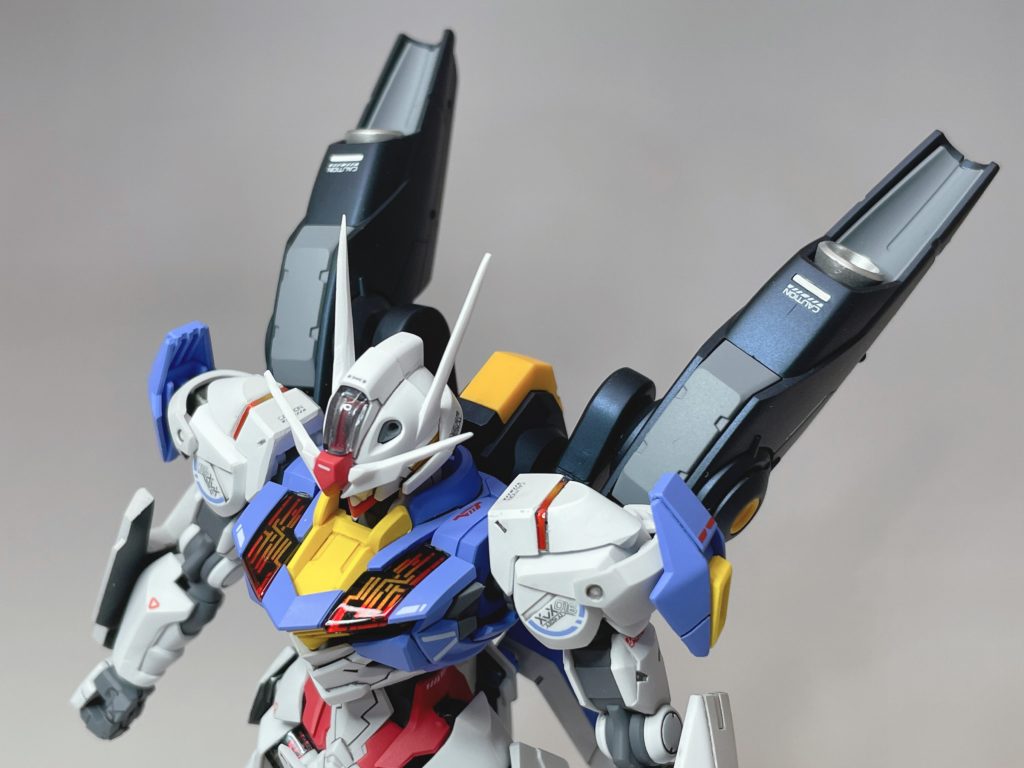 クリアパーツには全て蛍光クリアを塗り、パーメットスコア6みたいな雰囲気にしたかったのですが、ブラックライトを当ててうまく撮影ができなかったので、光っている写真は撮れませんでした。