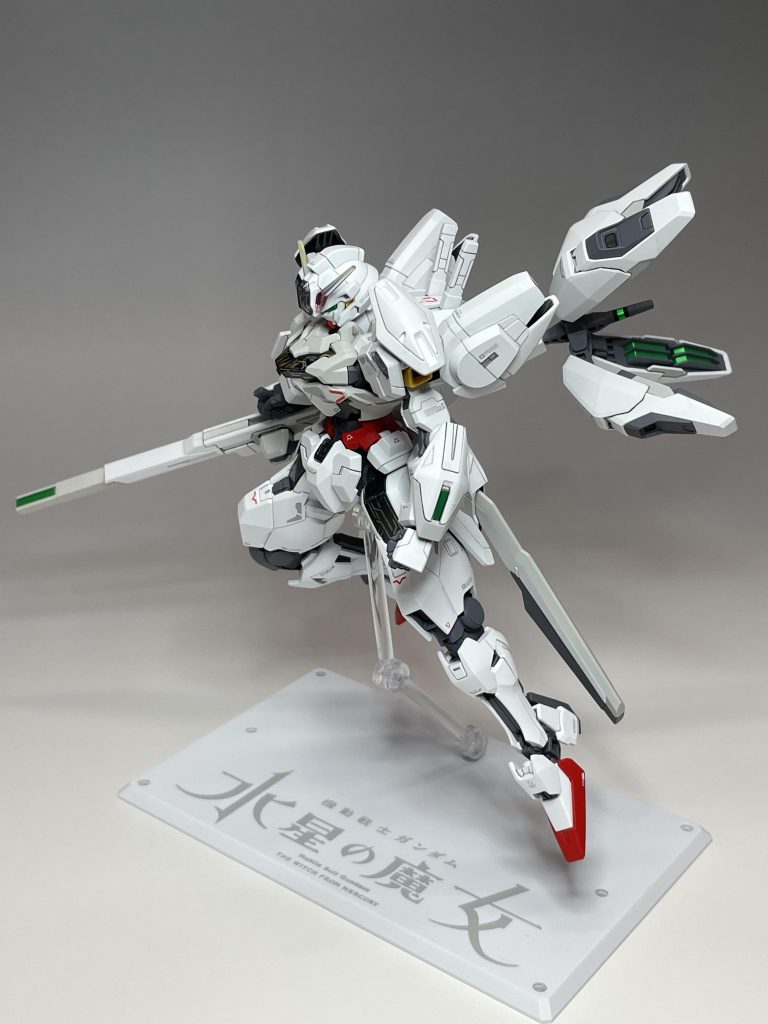 この魔女のほうき、見応えがありますね。