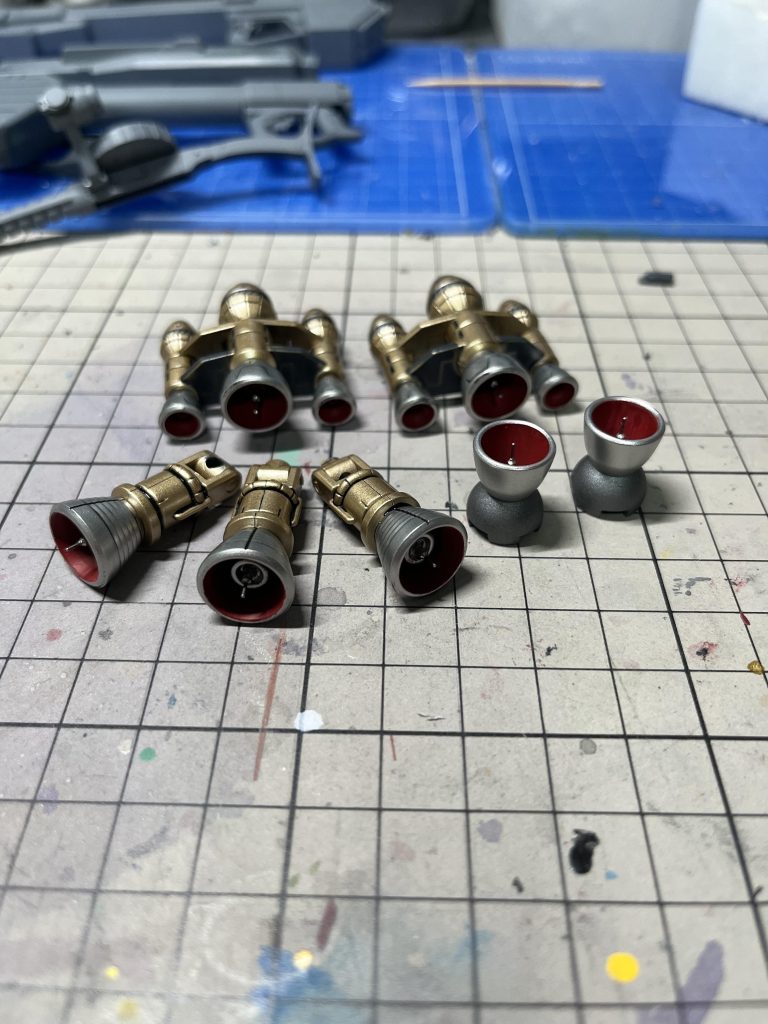 バーニアも塗り分けとデティールアップしてます。