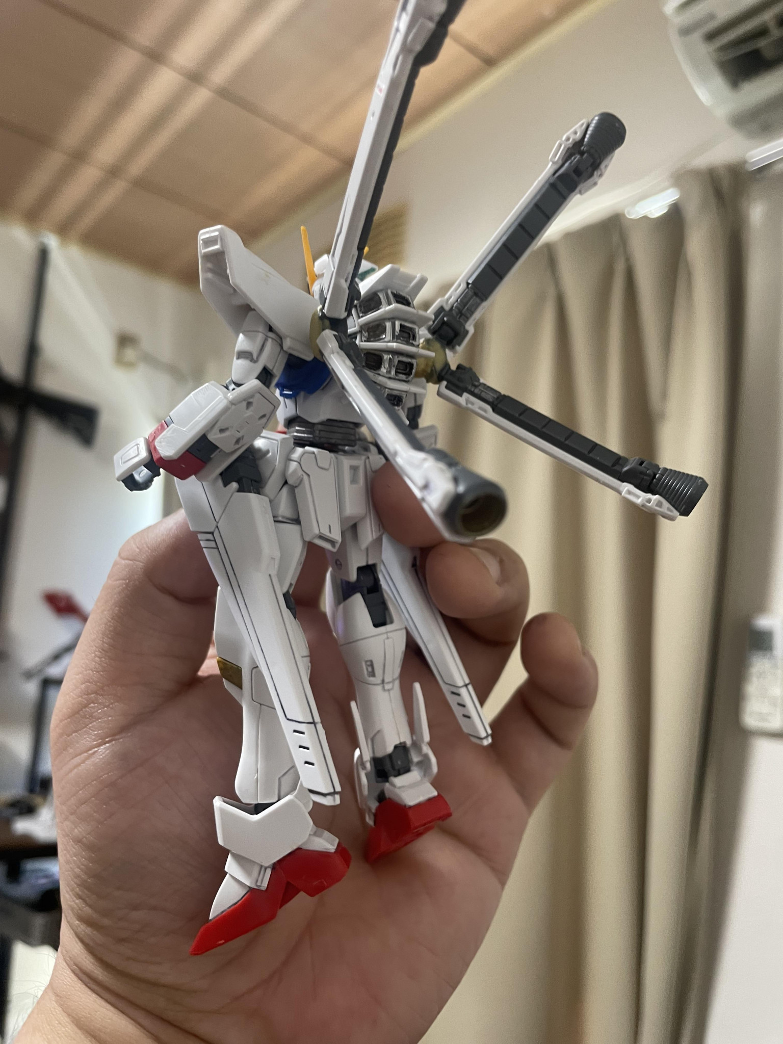 F91とクロスボーンをミキシング中です！肩のマーキングも残したいので 