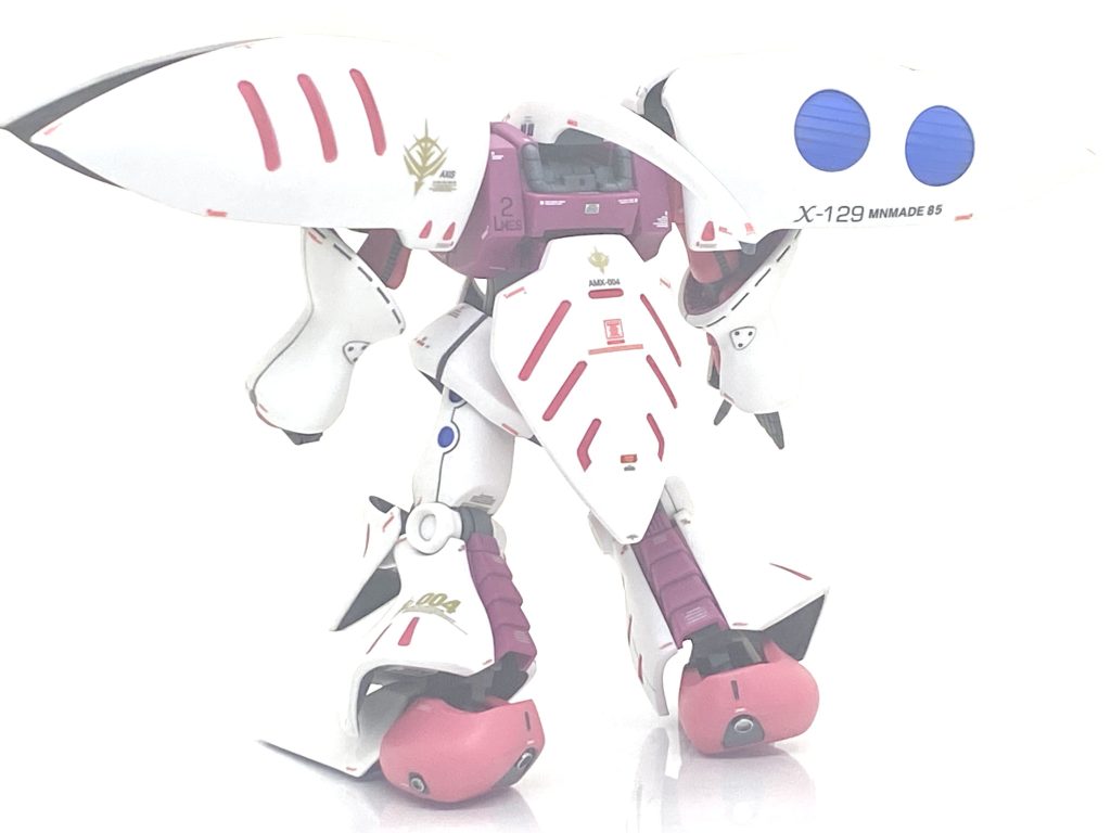 塗装箇所とカラーレシピスリットピンク部→(クレオス)旧ガンダムカラーピンク1青部→(クレオス)GXスージーブルー装甲裏等グレー部→(クレオス)新ガンダムカラーMSグレージオン系ファンネル砲身、脚部スラスター→(ガイア)フレームメタリック(2)